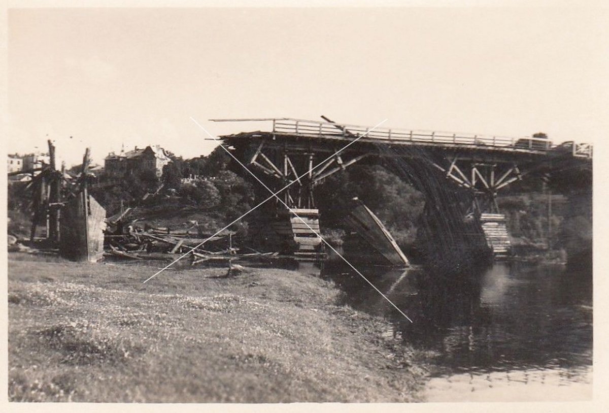 Winnizia zerstörte Holz Brücke.jpg