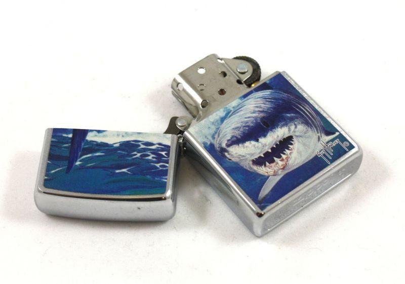 zippo-21052_Guy_Harvey_Shark-b2d6f56b4b1352edbca2d82d12f5225b.jpg
