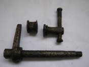 вал крепления щитка максим