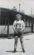 WW2 weiblicher RAD in den Bergen.jpg