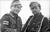 Russland,_dekorierte_Soldaten.jpg