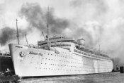 Kdf-Schiff_Robert_Ley.jpg