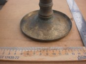 Подсвечник.Вес 420грамм.Бронза или латунь?