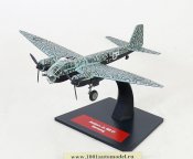 BOM022_b_enl.jpg