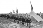 Bundesarchiv_Bild_102-03591A,_Berlin,_Appell_der__Pimpfe_.jpg