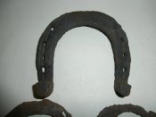 3 подковы