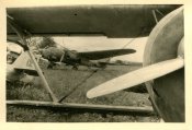 Russische Beute - Flugzeuge Aircraft auf Feldflugplatz.JPG