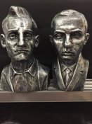 Бюст Степан Бандера і Роман Шухевич