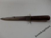 2288094183_1.jpg