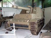 800px-Panzerhaubitze-Hummel.jpg