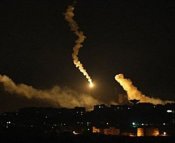 gaza-night-400a.jpg