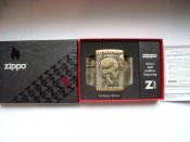 Зажигалка бензиновая Zippo Armor