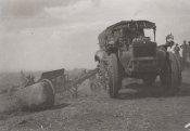 4_Foto-Panzer-Traktor-Geschutz.jpg