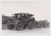 5_Panzer-Traktor-Pavesi-Mit-Geschutz.jpg
