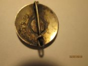 Партийный значок NSDAP ( ранний ) небольшой скол эмали !