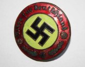 Значок «Alles für Deutschland». Зеленый. Копия (сувенир).