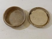 00004_Beurrier-Allemand-WW2-apres-guerre-beurrier-bakelite-WW2-seconde-guerre-mondiale-39-45-A1-.JPG