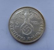2 (2) марки. Германия. Пауль фон Гинденбург 1937г. Ag.jpg