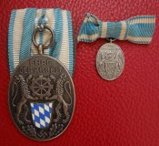 Ehrenzeichen des Bayerischen Industriellen-Verbandes für 25 Jahre Treue