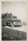 10_Polizei-m-italienische-Beute-Lkw-OM.jpg