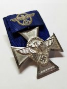 Выслуга в полиции 18 лет, с документом на колодке.