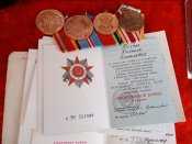 Медали 17 на еврея и доки
