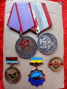 Медали 18 и доки и знаки УТОР