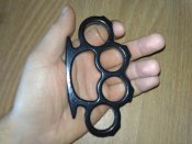 кастет стальной класический с чехлом