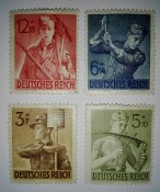 Четыре марки Трудового фронта. 1943 год. 8 лет трудовой повинности. Полная серия. С 1 гривны.