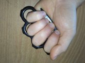 Кастет стальной классический с чехлом