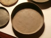 7 крышек - баночек .   3 рейх .