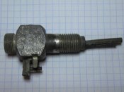 Топливный краник с техники,мото. 30-40-х годов.