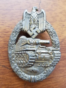 Знак за танковую атаку в бронзе домашнего сохрана. Цену снизил!