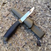 Нож mora companion mg carbon (11863)