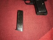 Лот 6 : :Коллаж с ммг пистолета Browning 1910 года.