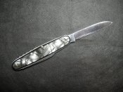 Лот личных вешей на ВМВ (курительная трубка, нож, бирдекель).