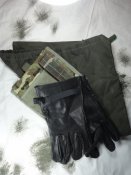 (Лот№47) 3 предмета:Перчатки кожа Бельгия,подсумок Osprey MTP,вкладыш в Берген (с 1й грн.)
