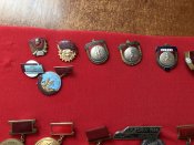 Лічна колекція 86 тяжких значків