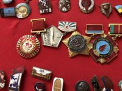 Лічна колекція 86 тяжких значків