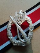 Нагрудный штурмовой пехотный знак
