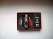 Зажигалка бензиновая Zippo Armor