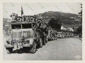 9_RSI 1944 GNR Milano Camion carro armato Guardia Nazionale.jpg