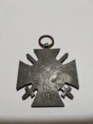 Наградной знак 3го Рейха "Крест Гинденбурга" с мечами