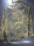 (Лот№53) 4 предмета:Китель Германия,балаклава,шнурки Голландия,сетка на каску Австрия (с 1й гривны )