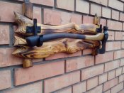 Топорик с настенной подставкой...