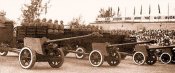 PaK-40 remolcados por GAZ-63 durante un desfile en Hanoi, 1960.jpg