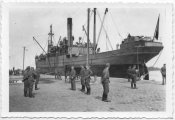 немцы в херсоне морской порт  (1).jpg