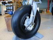01Me262Nosewheel-1.jpg