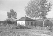 06 Haus in Poltawa, 1943.jpg