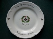 Тарелка с символикой 3 Рейха.